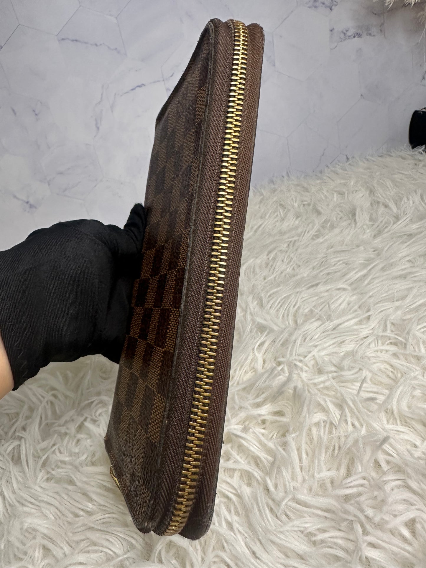 Louis Vuitton Damier Ebene Zippy Organiser
