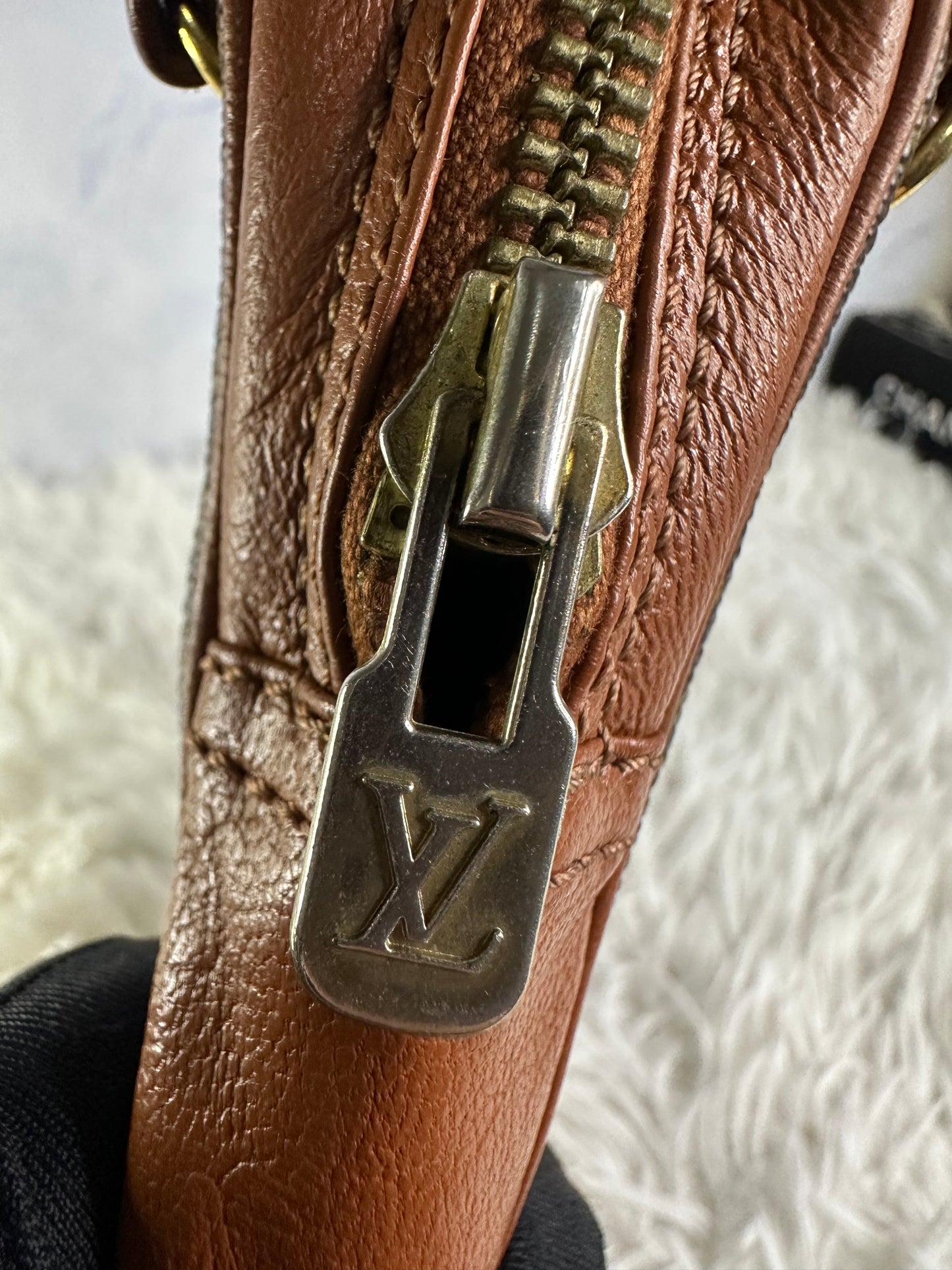 Louis Vuitton Vintage Monogram Pochette clutch bag