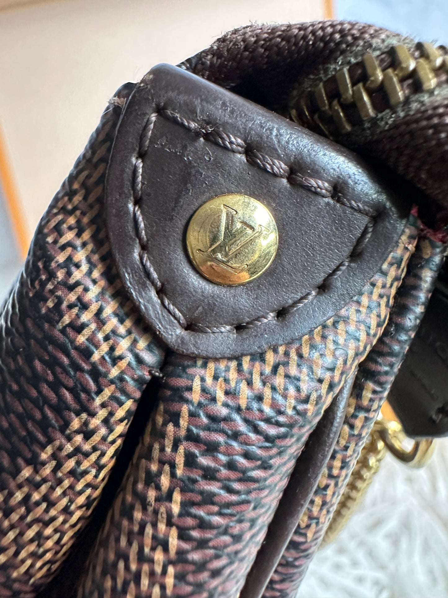 Louis Vuitton Damier Ebene Eva