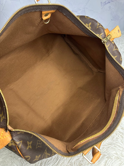 Louis Vuitton Monogram Speedy 40