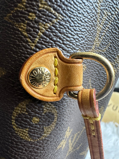 Louis Vuitton Monogram Neverfull MM (NO POUCH)